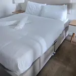 Entire London Studio With Kitchenette