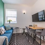 2 Bedroom - Tower Bridge - London City By Prime London Stays M-8