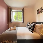 Jessica\'S Place At Whitechapel
