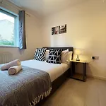 Jessica\'S Place At Whitechapel