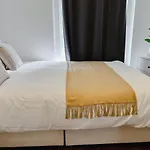 Room In Central London, Soho - 07