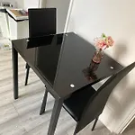 Spacious 2 Bedroom Flat In Paddington