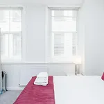 Roomspace Serviced Apartments - Sterling House