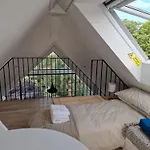 London Sky Home - Stunning 3 Bed Apt In The Sky