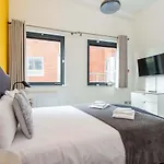 Mulberry South Penthouse By City Living London