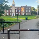 Castle Court Apartment