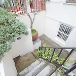 Clarendon Rd By Capital