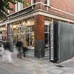 Modern Chic Flat In Shoreditch