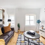 Spacious 1 Bed Oxford Street Apartment - Sleeps 4