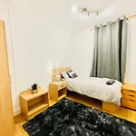 Mandarin Apartment
