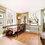 Beautiful 2Br House In The Heart Of Mayfair