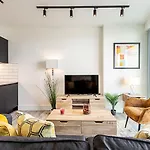 Icon Tower Flat VI