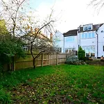 Luxury London Garden Flat