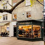Beautiful 2Br House In The Heart Of Mayfair