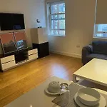Clarges -Selfridges Luxury Apartment