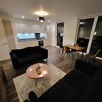 71 Bondway, Parry St, London Sw81Sf