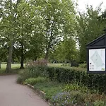 Lovely 1 Bed Flat In North Kensington London