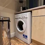 Central London Spacious Studio