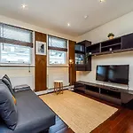 Brand new flat in London West End - Museum 1