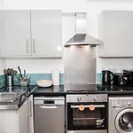 2Bed/Apt - Zone 1 - 4 Tube Stations + Hyde Park
