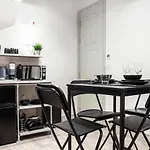 Modern Luxury Studios London