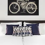 Modern Luxury Studios London