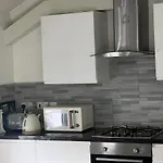 Angle90 Apartments