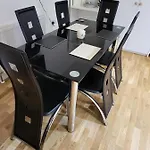 Fancy Basement Flat A