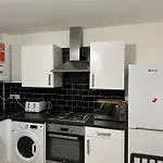 Beautiful Hoe Street Dream Ground Floor One Bedroom Apartment