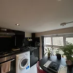 Comfy Apartment - Finchley Road