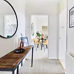 The London Escape - Modish 1Bdr Flat