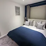 1 Bed Apartment Near Vibrant Bethnal Green
