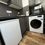 008- S2Premium Location Studio Apartment Central London