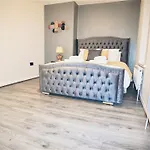 3Bed House Free Parking Canary Wharf