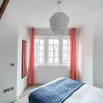 Top Floor Apartment High Street Kensington