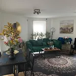 Poplar Guest House
