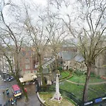 Top Floor Apartment High Street Kensington