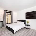 Large And Central 2 Bed