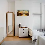 Homestay Near Tottenham Hotspur Stadium