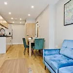 Immaculate New Apartment In Chelsea By Underthedoormat
