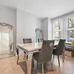 Wembley Luxury Residence- Opulence House