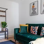 One Bedroom Flat In The Heart Of Brixton
