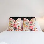 Marble Arch 2-Bedroom Apartment