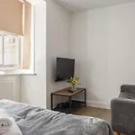 Knightsbridge Apartments