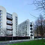 For Students Only Spacious Studio Apartments At Flinders House Located In London