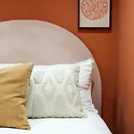 Parkhurst Apartments By Hiatus Concierge