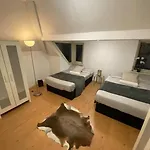 Penthouse Studio With 2 Double Beds & Smart Tv. Great London Location
