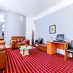 Brunel Hotel