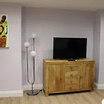 5 Star Apartment