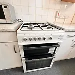 2 Amazing Double Rooms In Whitechapel